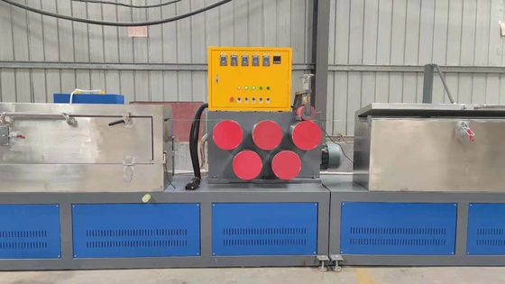 0.4-1.2mmの厚さのペーパー/プラスチック/アルミニウム革紐のための機械を作るペット革紐