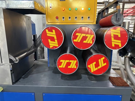 125MMスクリュー材料 350-380kg/Hの自動取付PPストラップバンドエクストルーションライン