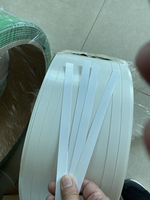 0.4-1.2mm 厚さ シメンスモーター 80KW 290-320KG/H 付きのPPストラップ製造機