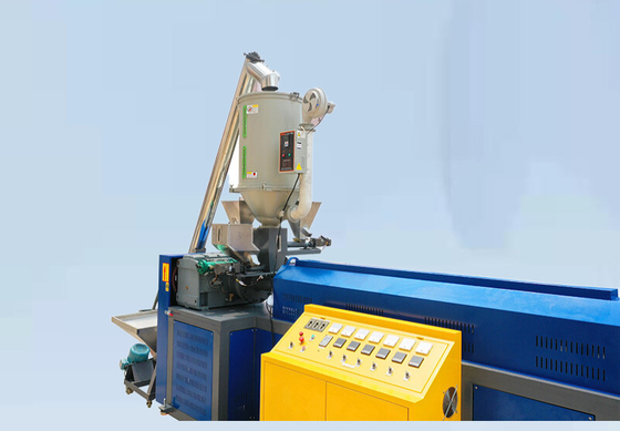 PPが機械300-380kg/H PPの作成を紐で縛る単一ねじ2ベルトは放出ラインを紐で縛る